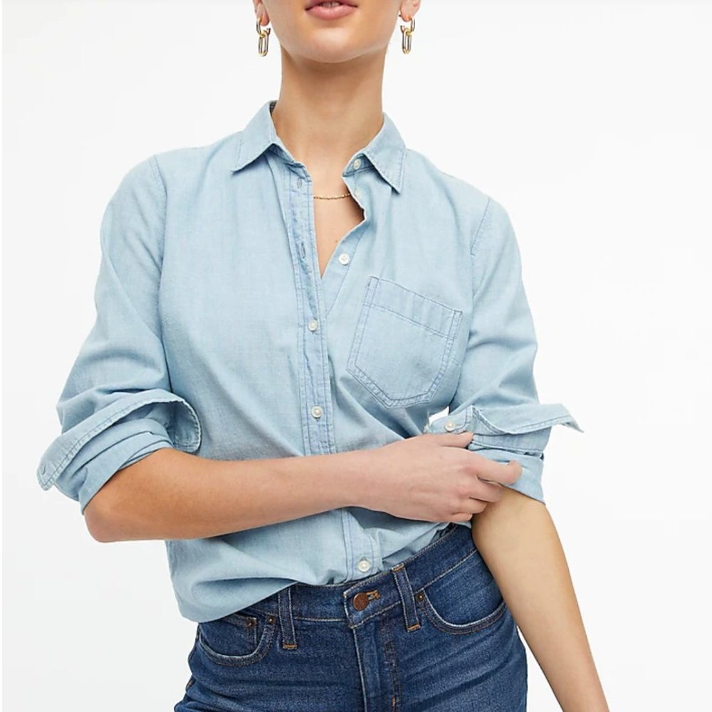 J Crew Perfect Fit Chambray Button Down Shirt